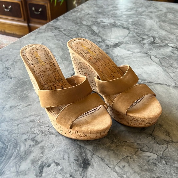 Nine West cork, wedge sandals, size 7.5. #Poshmark - Picture 2 of 9